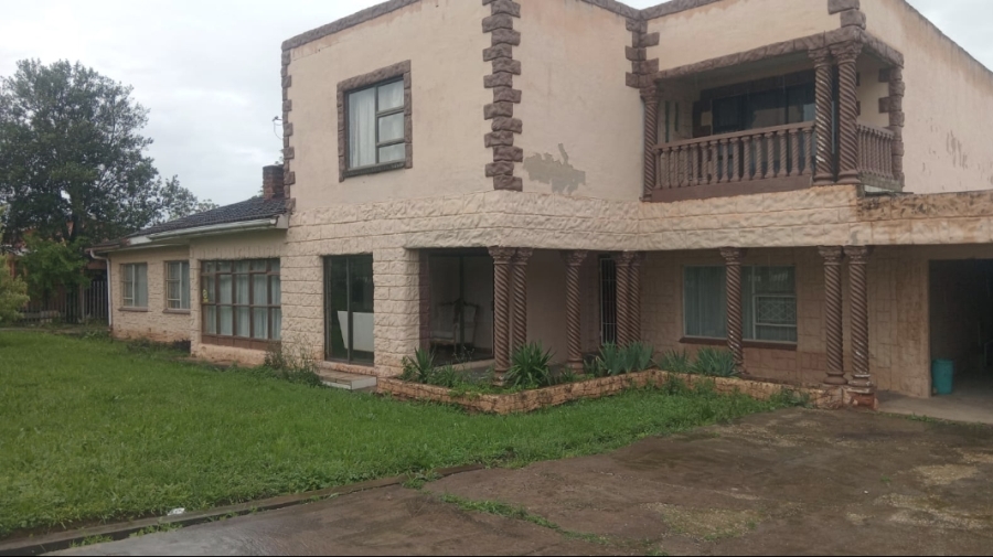 8 Bedroom Property for Sale in Vanes Estate Eastern Cape